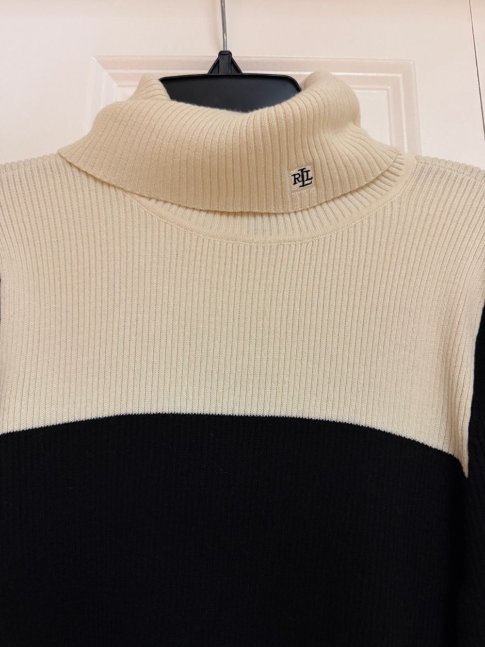 Ralph Lauren Black & Cream Turtleneck Sweater Size L (Fits M) Ribbed Knit - Picture 2 of 4